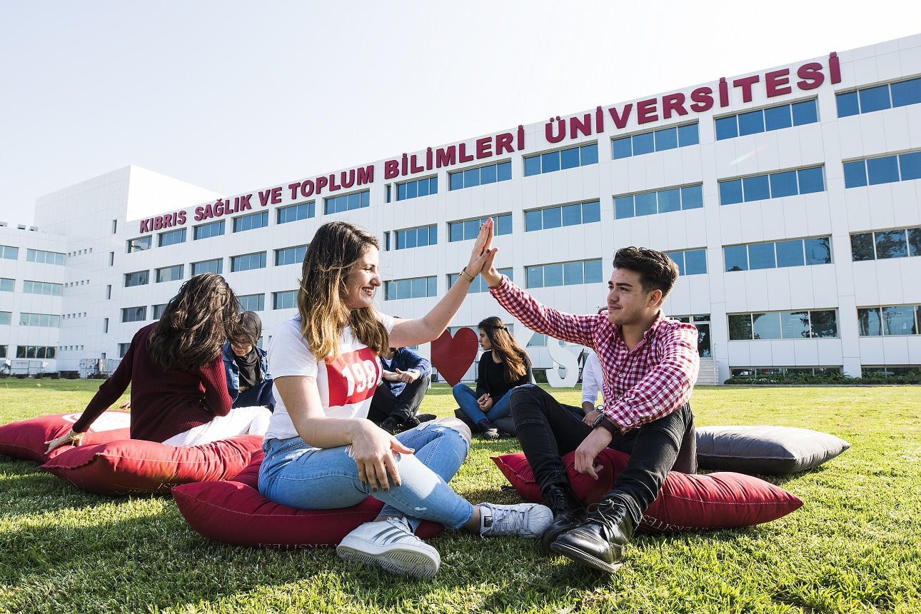 صور جامعة قبرص للعلوم الصحية